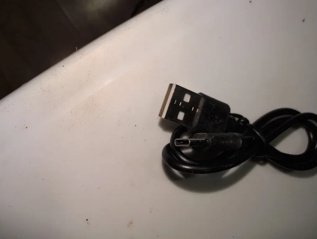 USB to "C"  USB Cable image indicator(2)