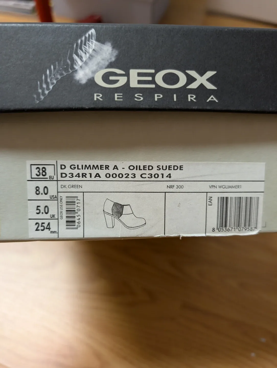 Geox D Glimmer A Oiled Suede Boots - Size 8 image indicator(3)