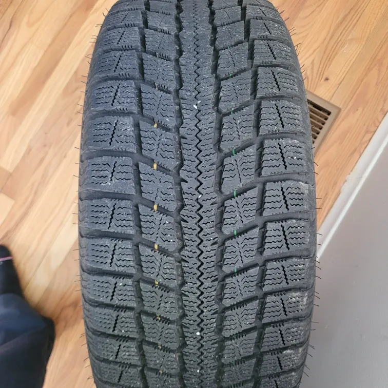 Set of winter tires on Steel Rims image indicator(2)