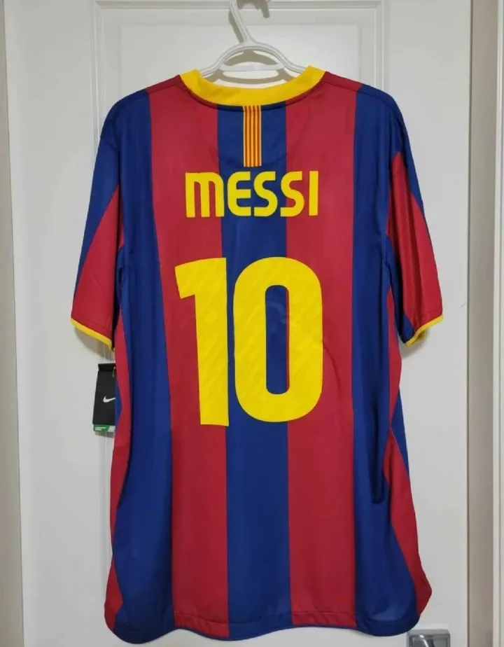 Authentic New Nike FC Barcelona Messi Jersey - XL