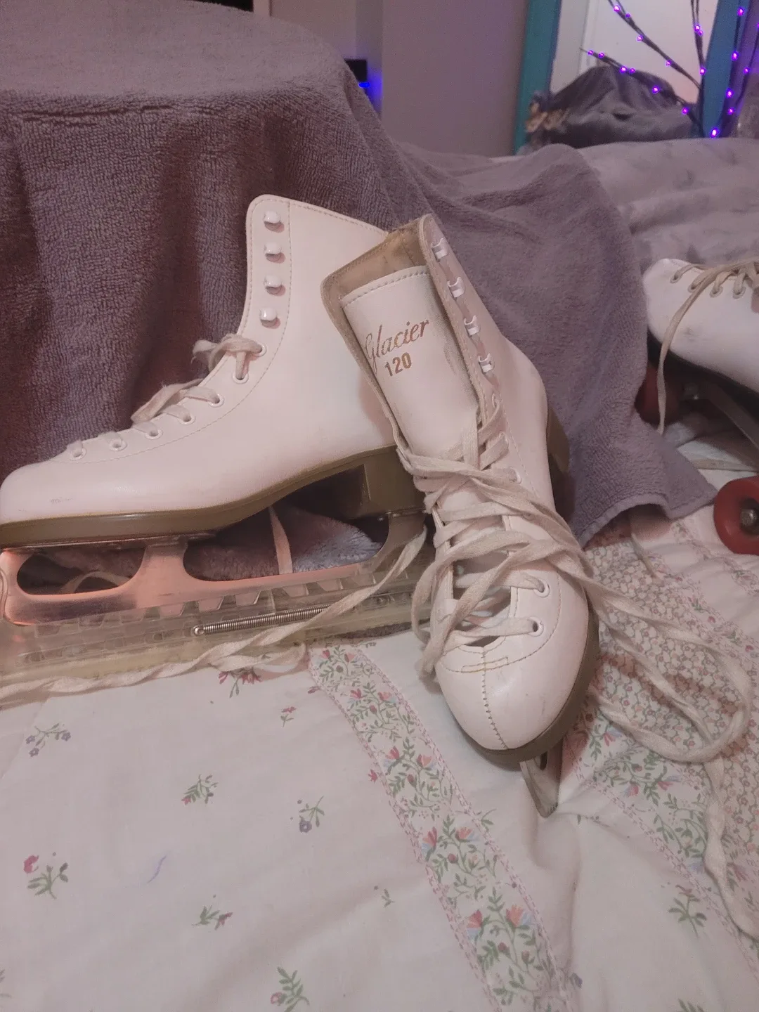 Glacier 120 Women's Ice Skates - Size 9 1/2 image indicator(3)