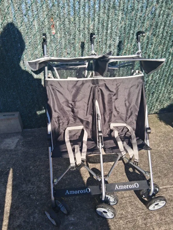 Stroller twin image indicator(2)