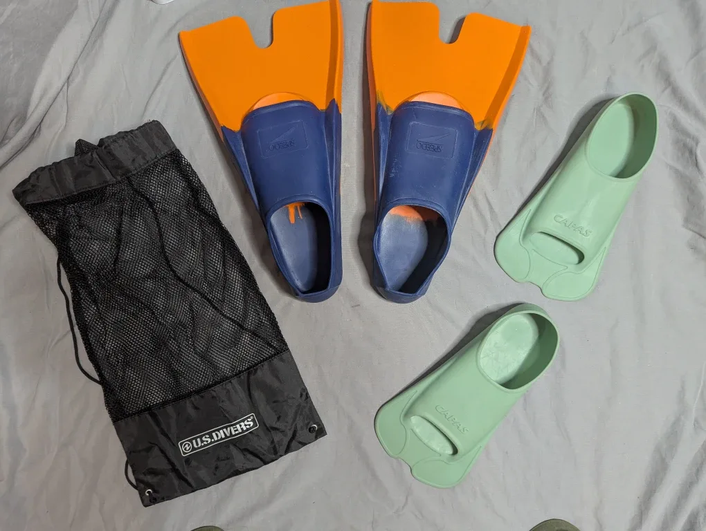 Speedo XL Swim Fins (Size 12-13) image indicator(4)