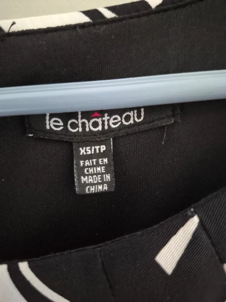 Le Chateau XS/TP Floral Dress - Black & White image indicator(3)