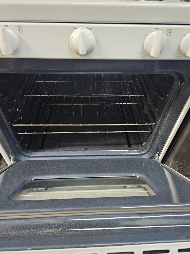 Ge 30in white gas stove FREE DELIVERY INSTALL WARRANTY - photo 2