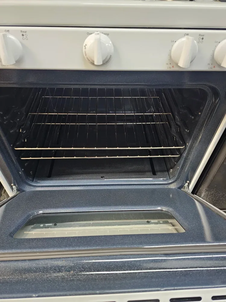 Ge 30in white gas stove FREE DELIVERY INSTALL WARRANTY image indicator(2)