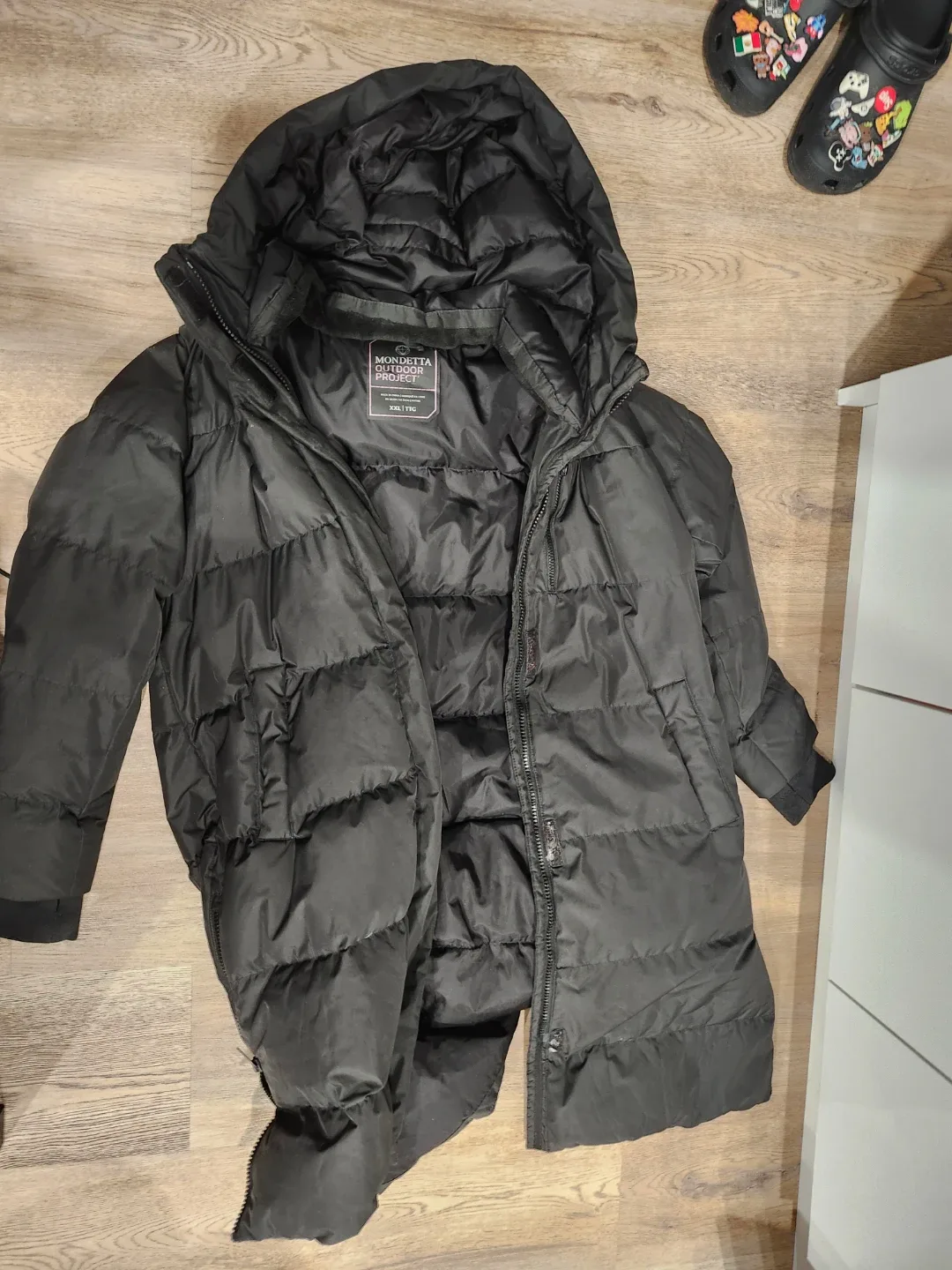 Mondetta Women's Black Down Jacket XXL image indicator(4)