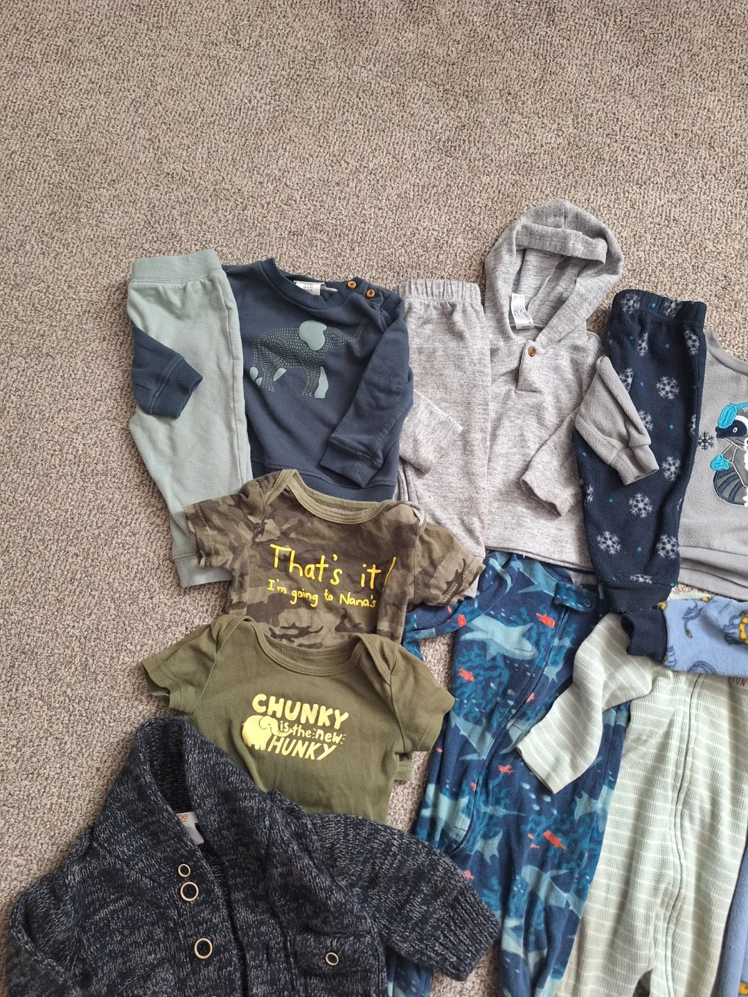 Winter Baby Clothes Bundle (6-12 Months) image indicator(2)