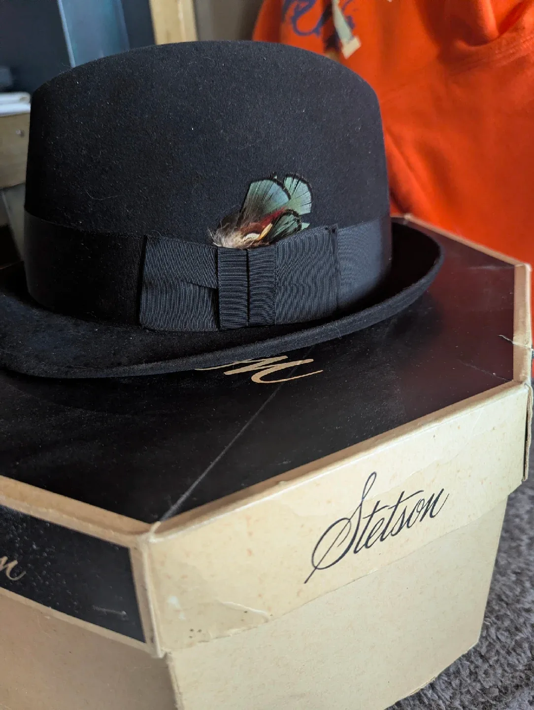Knox Custom Fedora Hat - Size 7 3/8 image indicator(2)