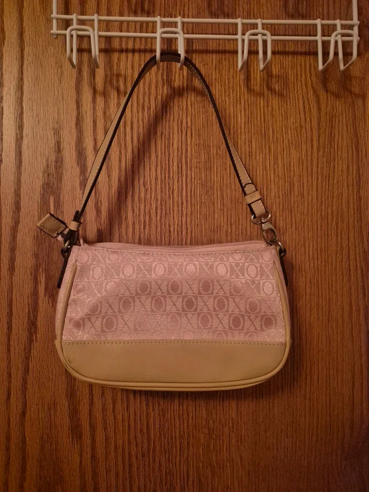 XOXO purse - blush pink