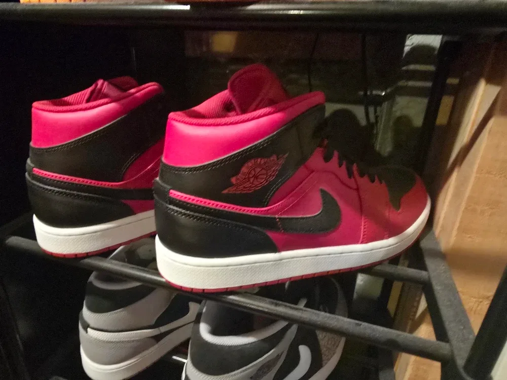 Assorted Air Jordan Sneakers image indicator(6)