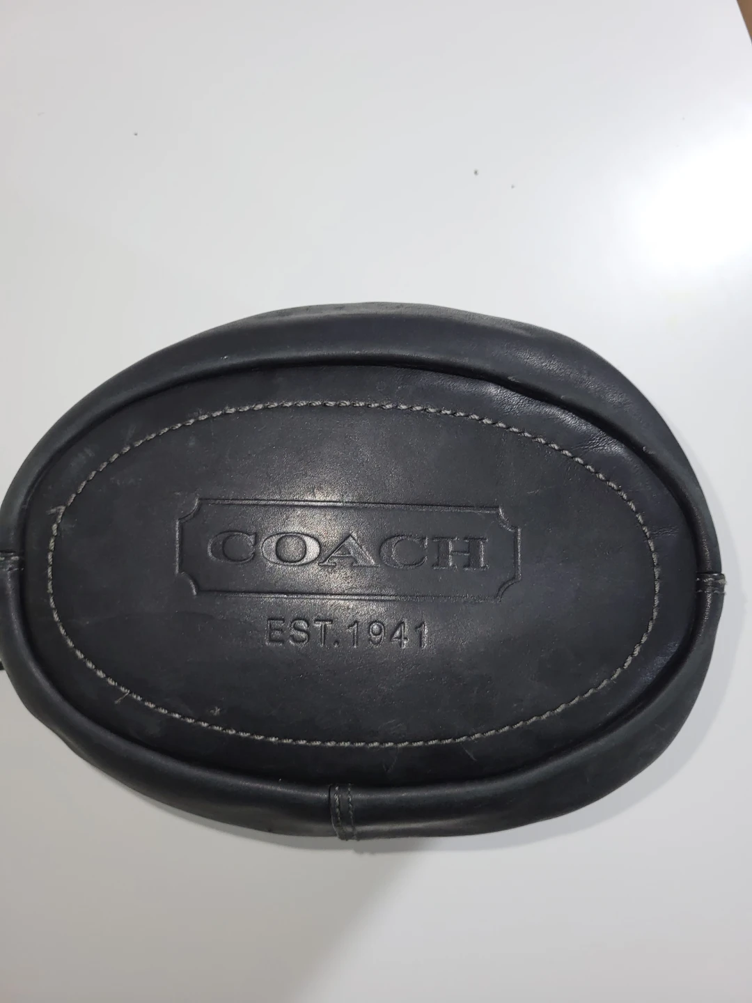 Coach Black Leather Bucket Bag - photo 2