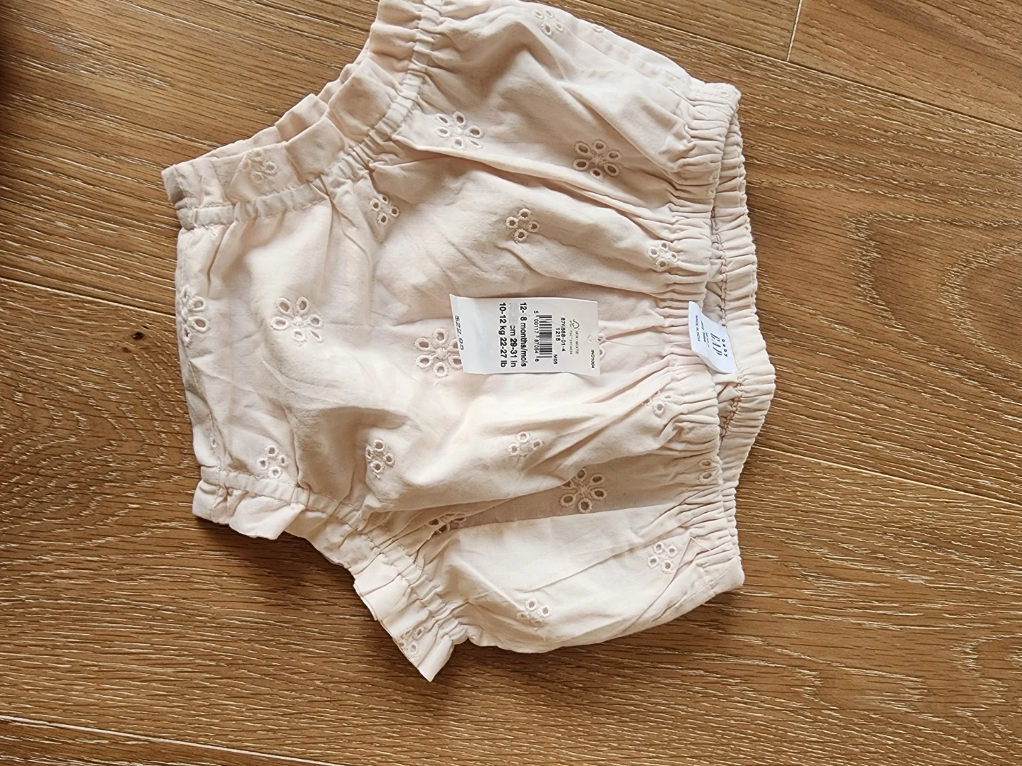 Newborn GAP Eyelet Bloomers