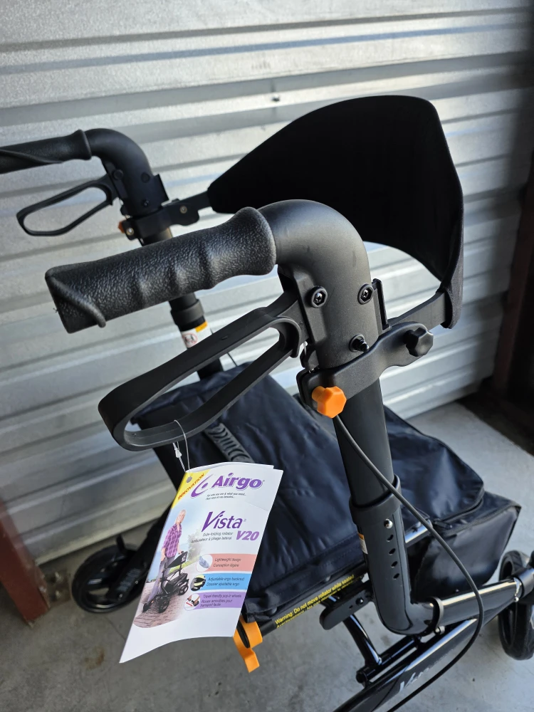 Airgo Vista Rollator 20" Brand New, delivery available - photo 3