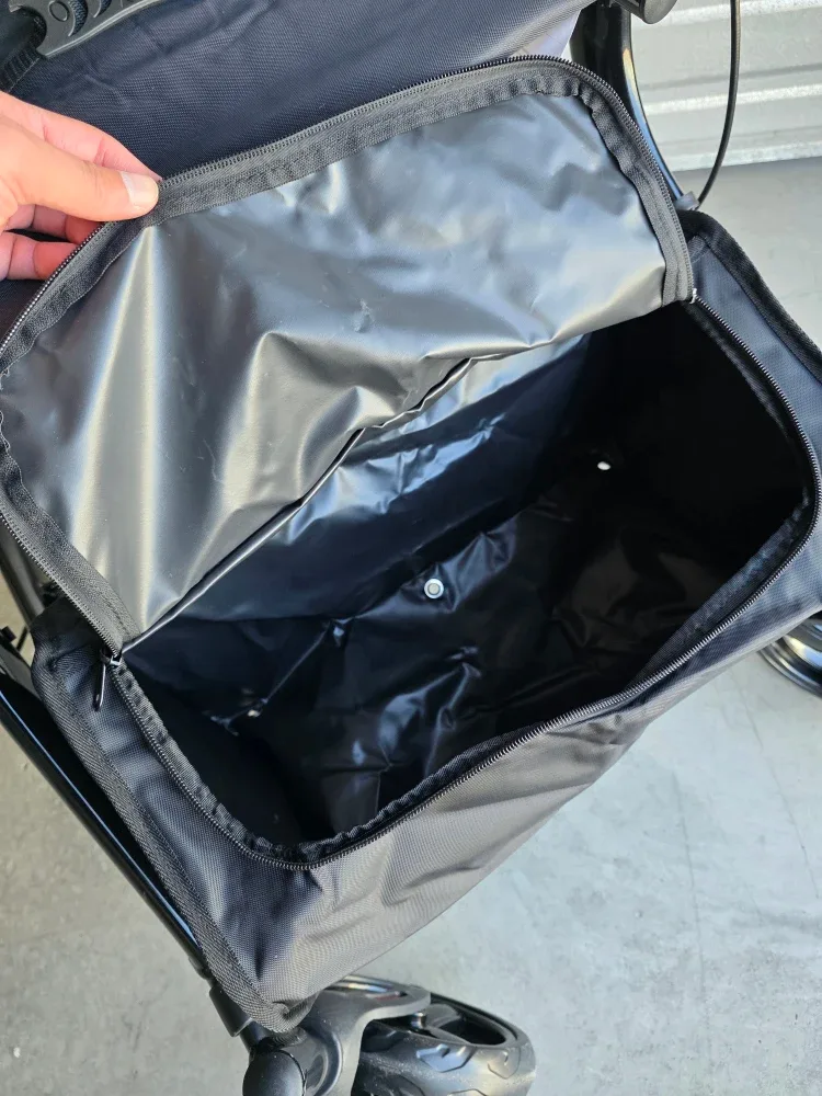 Airgo Vista Rollator 20" Brand New, delivery available image indicator(5)