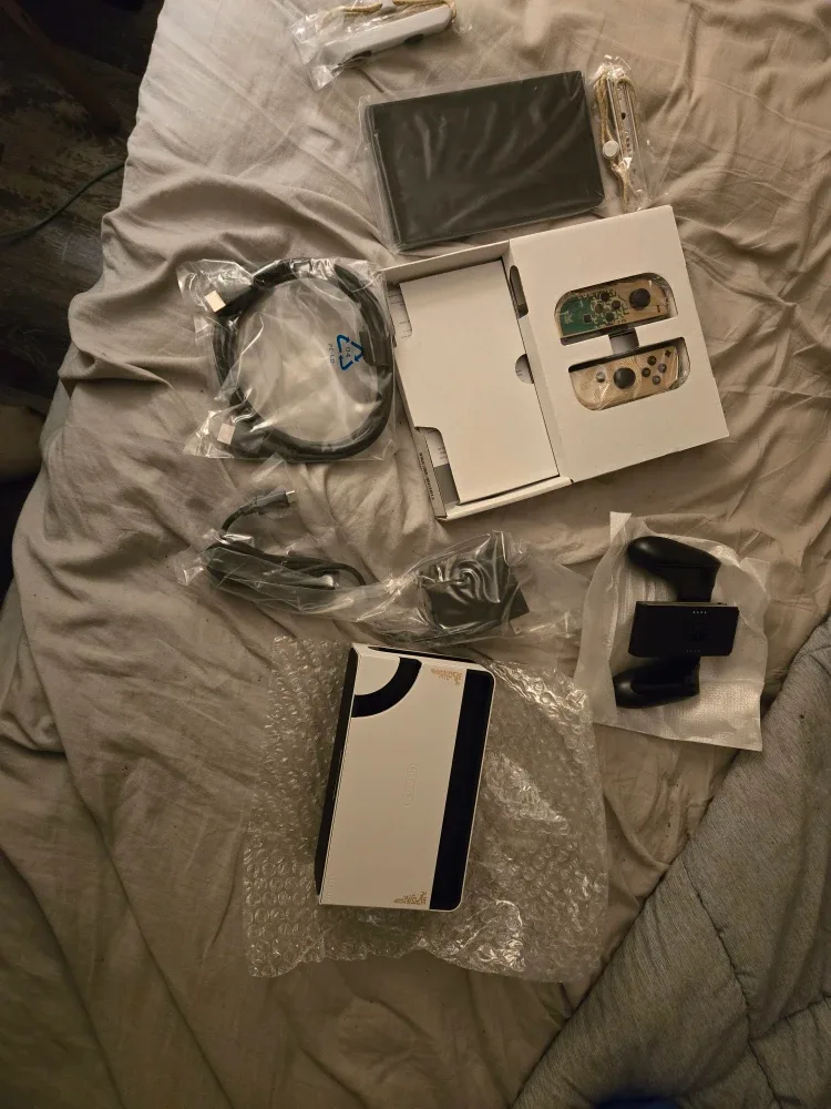 New Nintendo Switch OLED - Zelda Edition