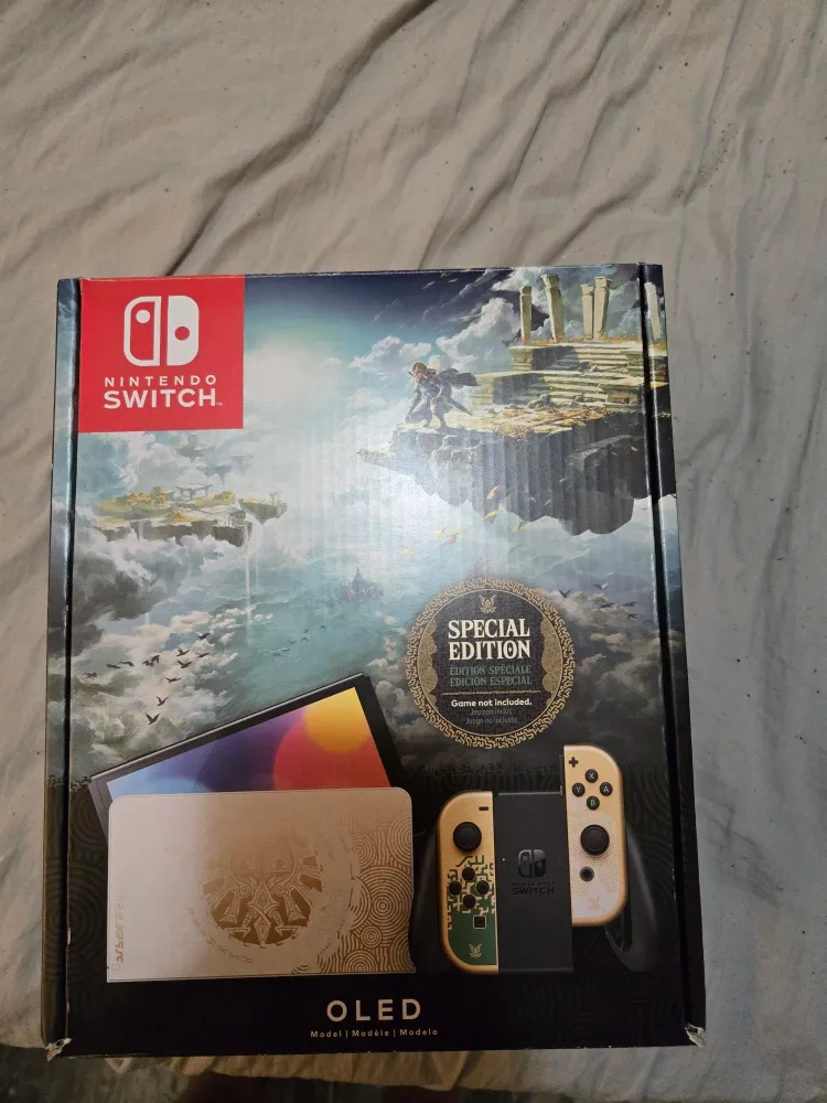 New Nintendo Switch OLED - Zelda Edition image indicator(2)