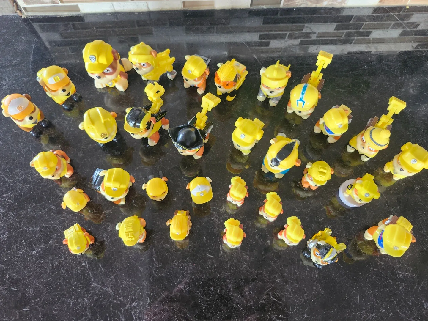 Paw Patrol Rubble Figures Lot image indicator(2)