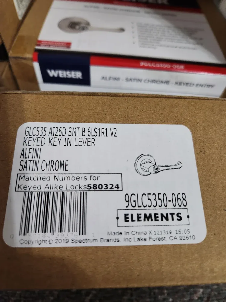 Weiser Alfini Satin Chrome Keyed Entry Lever image indicator(2)