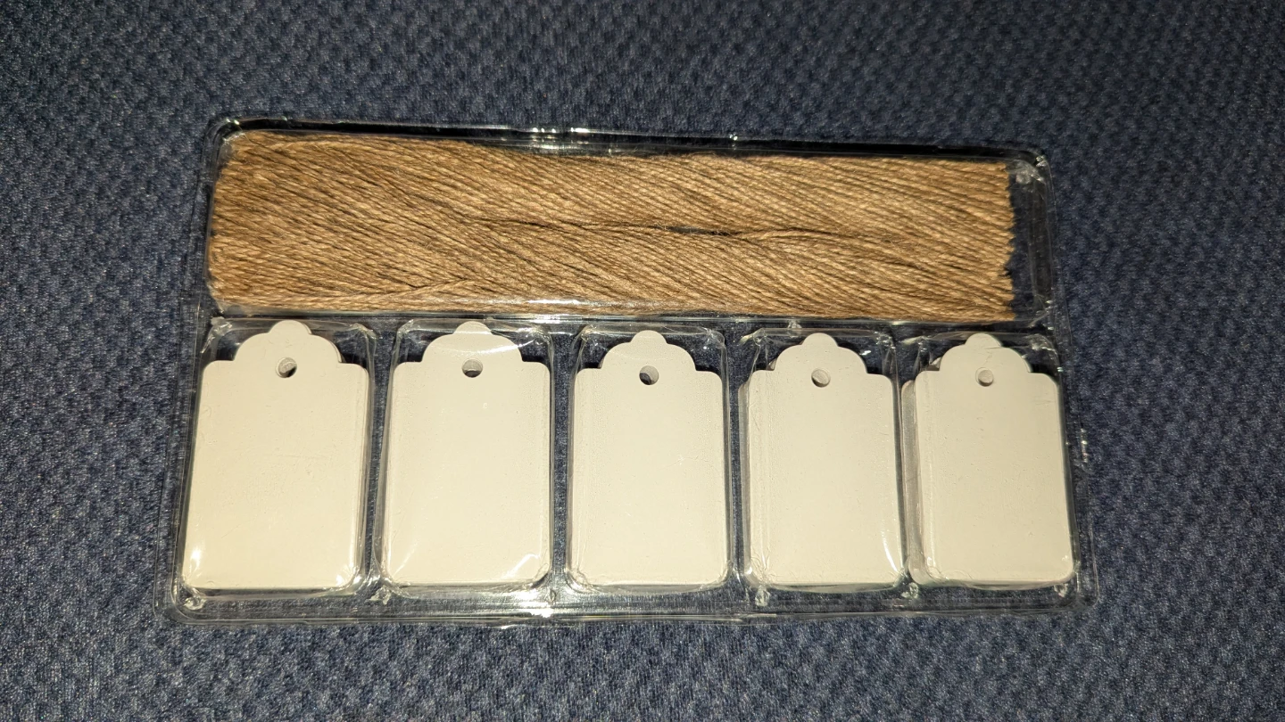 Gift tags 180 pieces