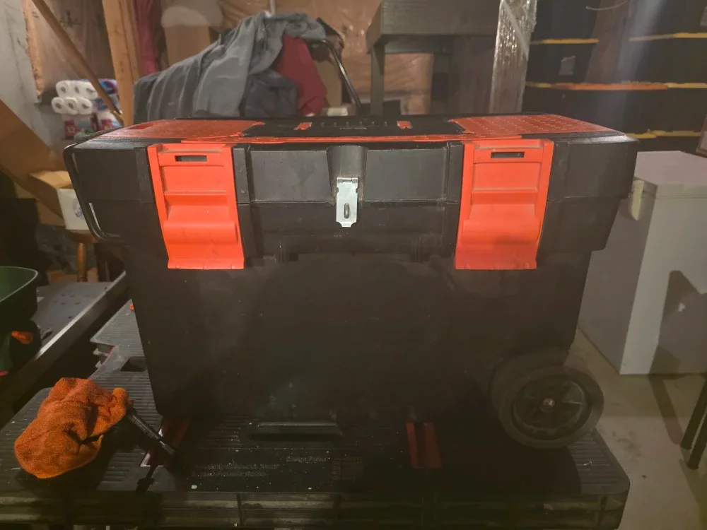 Black & Decker Rolling Tool Box