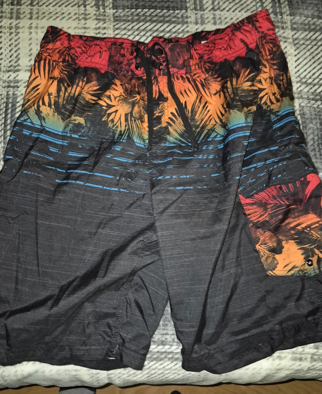 Mens shorts image indicator(3)