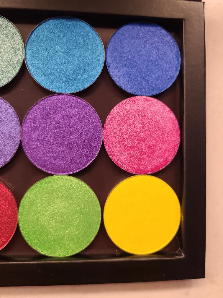 Give Me Glow Cosmetics Singles Eyeshadow Palette image indicator(4)