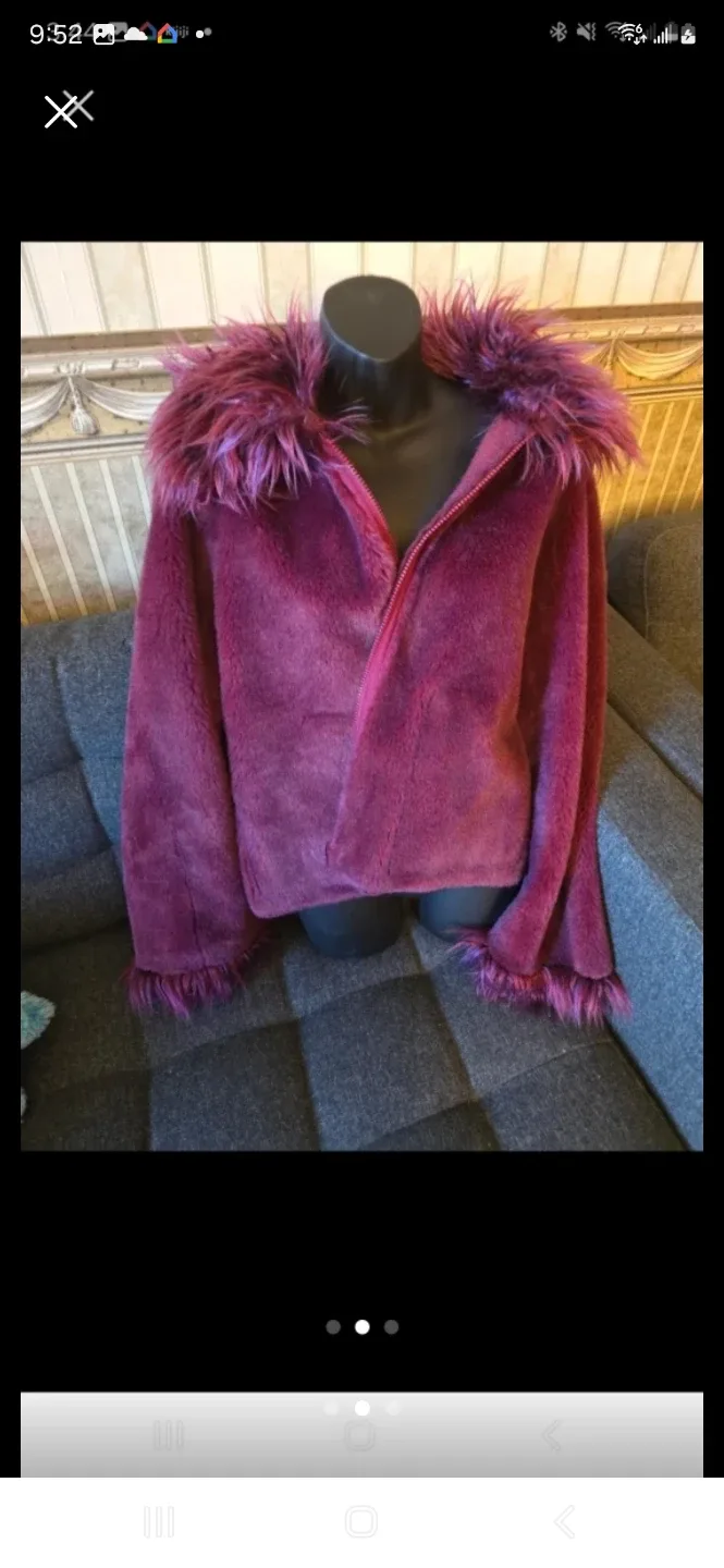Burgundy  Faux Fur Jacket in GUC size M image indicator(2)