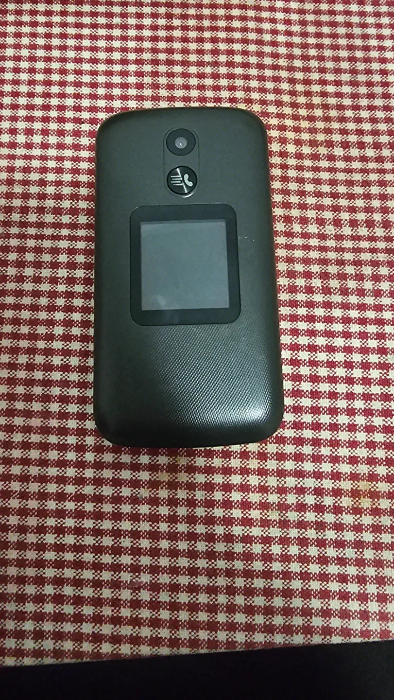 TCL flip phone