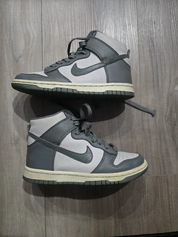 Nike Dunk High Grey/White Shoes