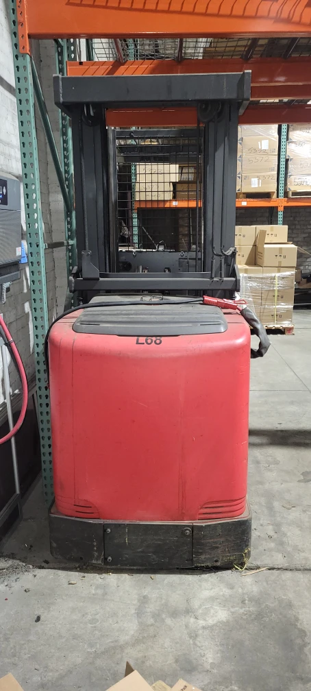 Raymond order picker EASI-OPC30TT Forklift- needs repair - photo 4