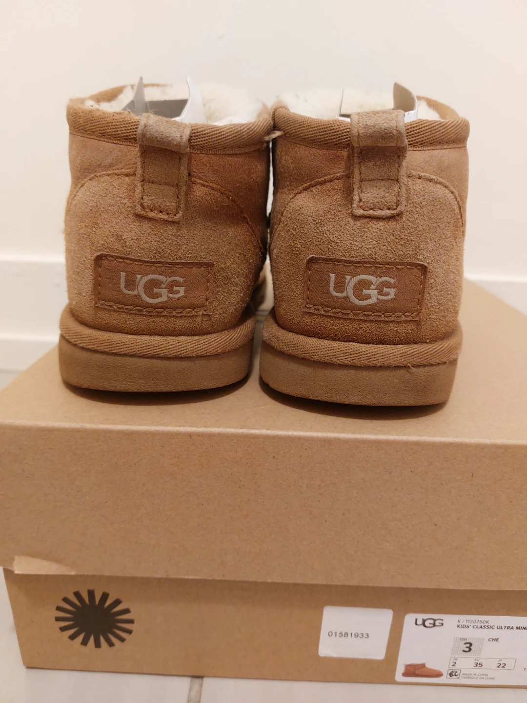 UGG Classic Ultra Mini Boot Chestnut - Size 3 - photo 4
