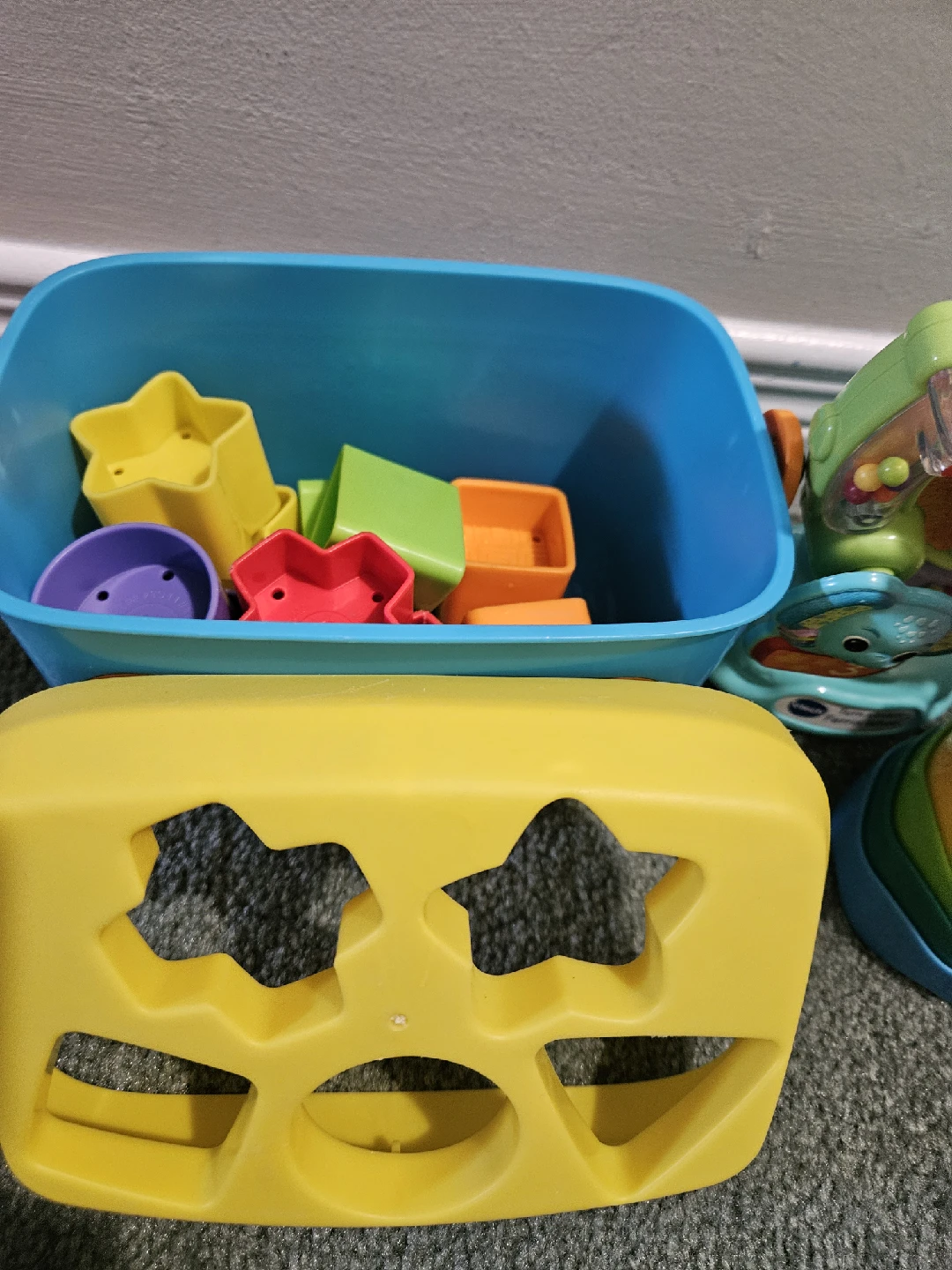 VTech & Shape Sorter Toys Bundle - photo 2