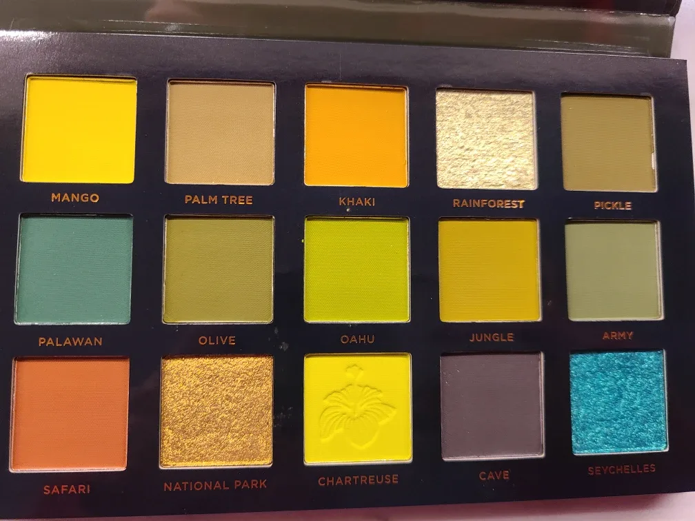 Ace Beaute Tropical Vibes Eyeshadow Palette