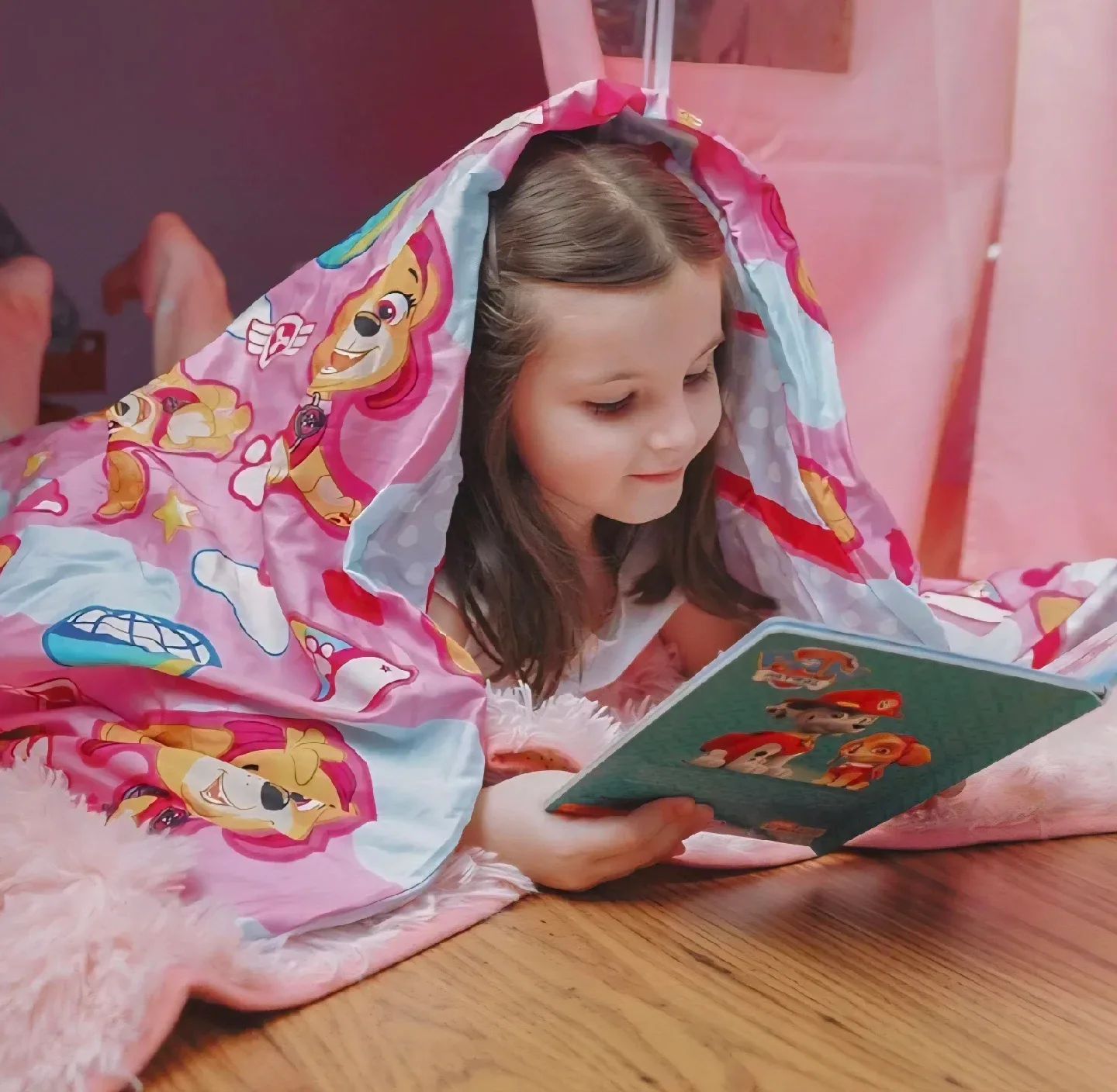 Paw Patrol Skye Weighted Blanket - Hush Kids 3+ image indicator(2)