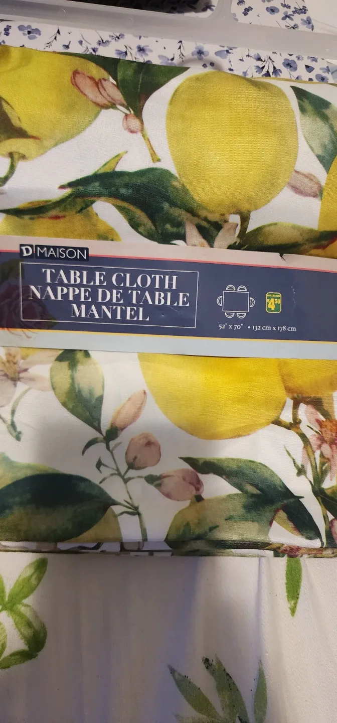 D Maison Table Cloth - 52" x 70"