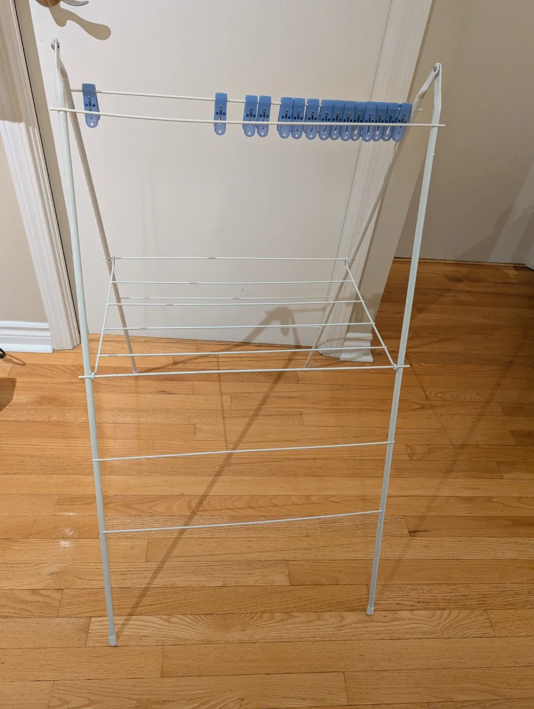 White Clothes Drying Rack (12 pins included)