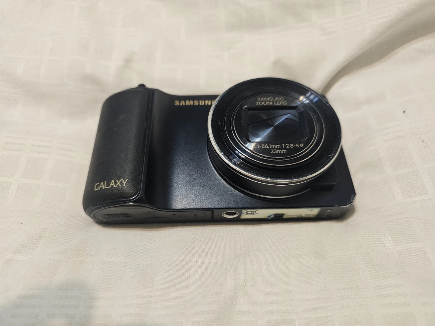 Samsung Galaxy Camera EK-GC100 - photo 2