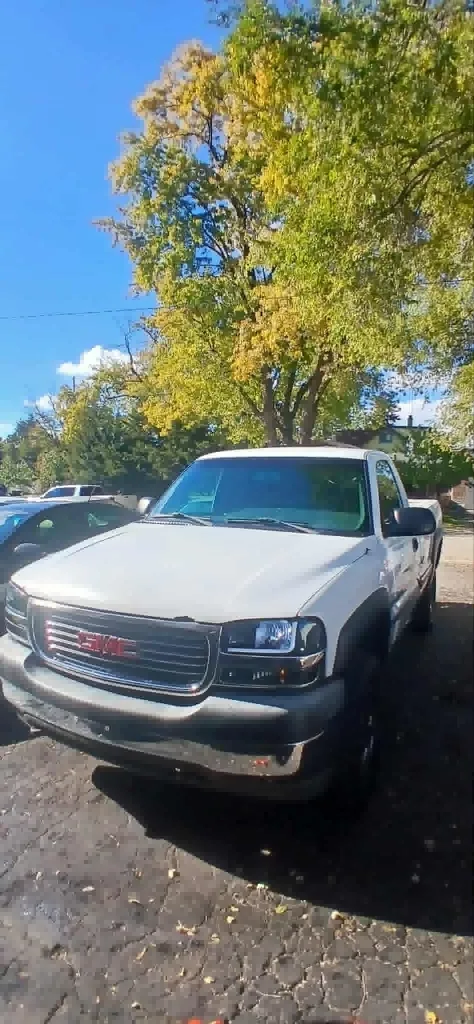 2002 GMC SIERRA .