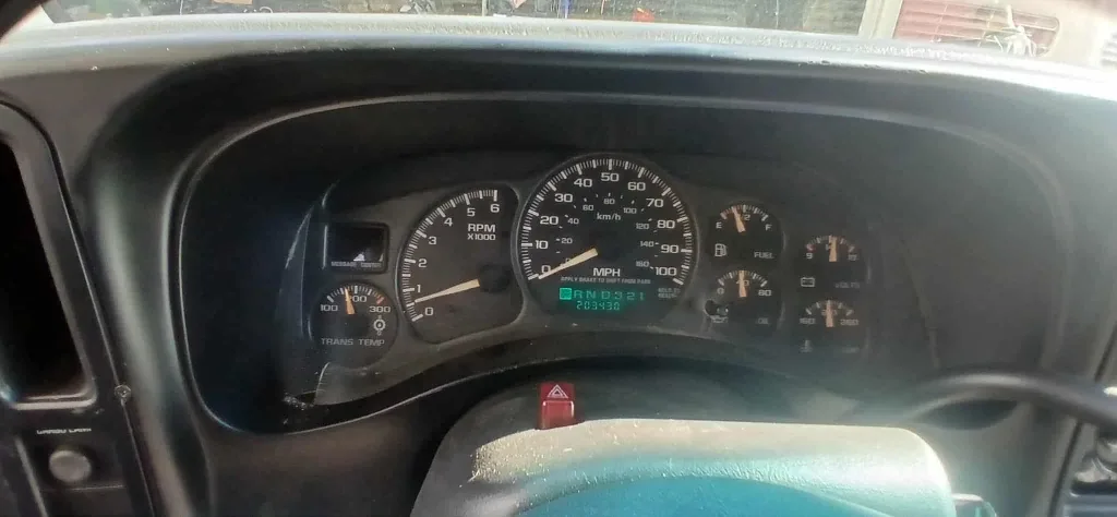 2002 GMC SIERRA . image indicator(3)