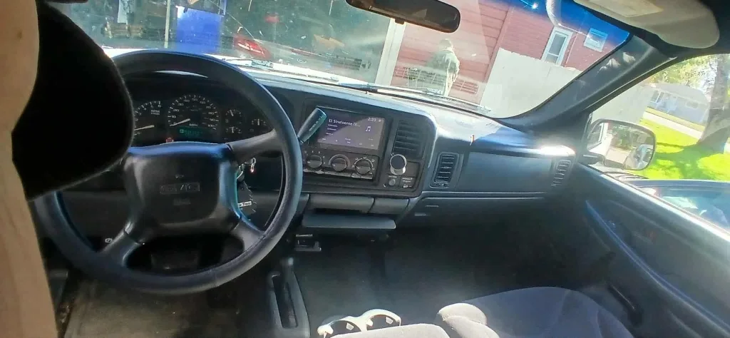 2002 GMC SIERRA . image indicator(4)