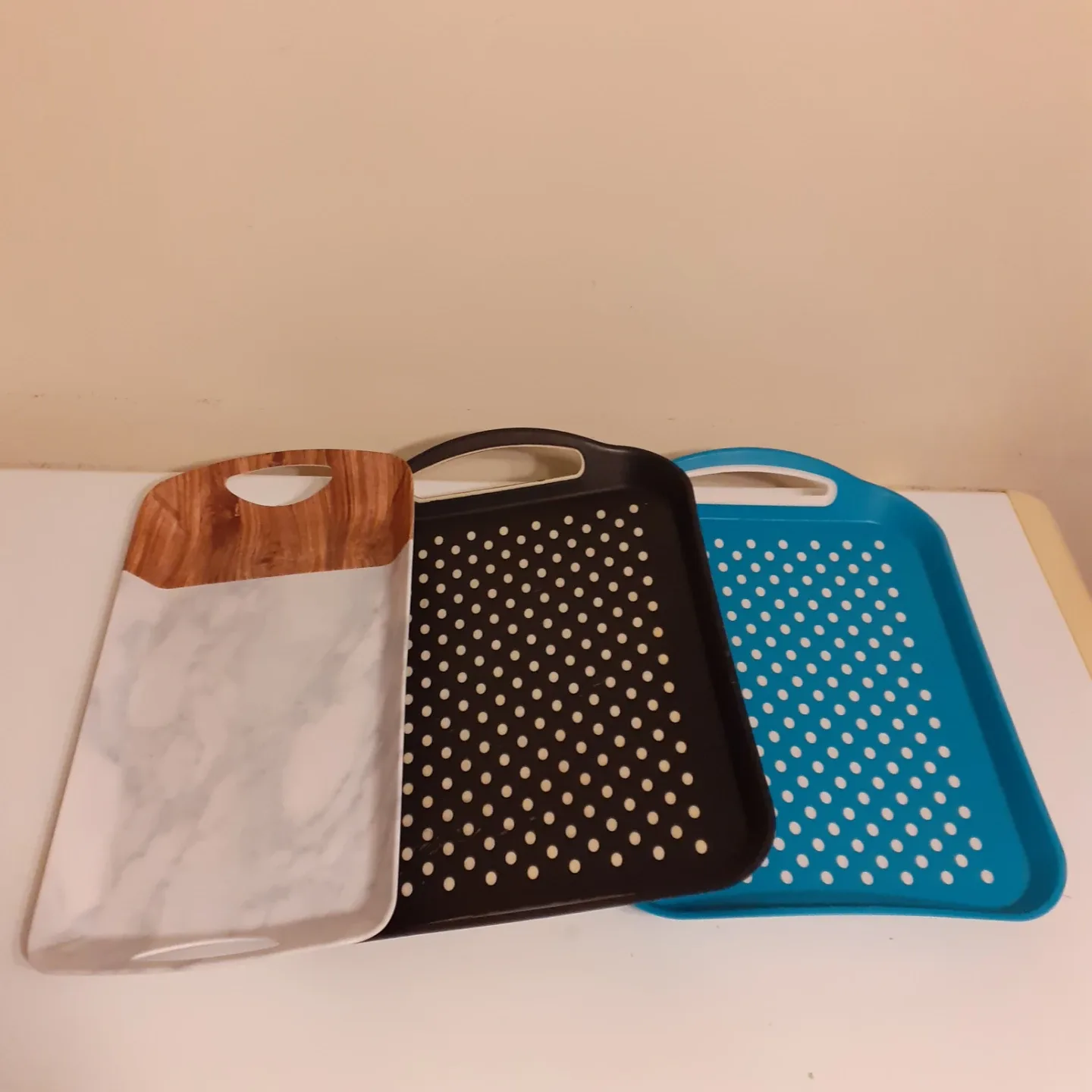 Assorted Kitchen Items image indicator(4)