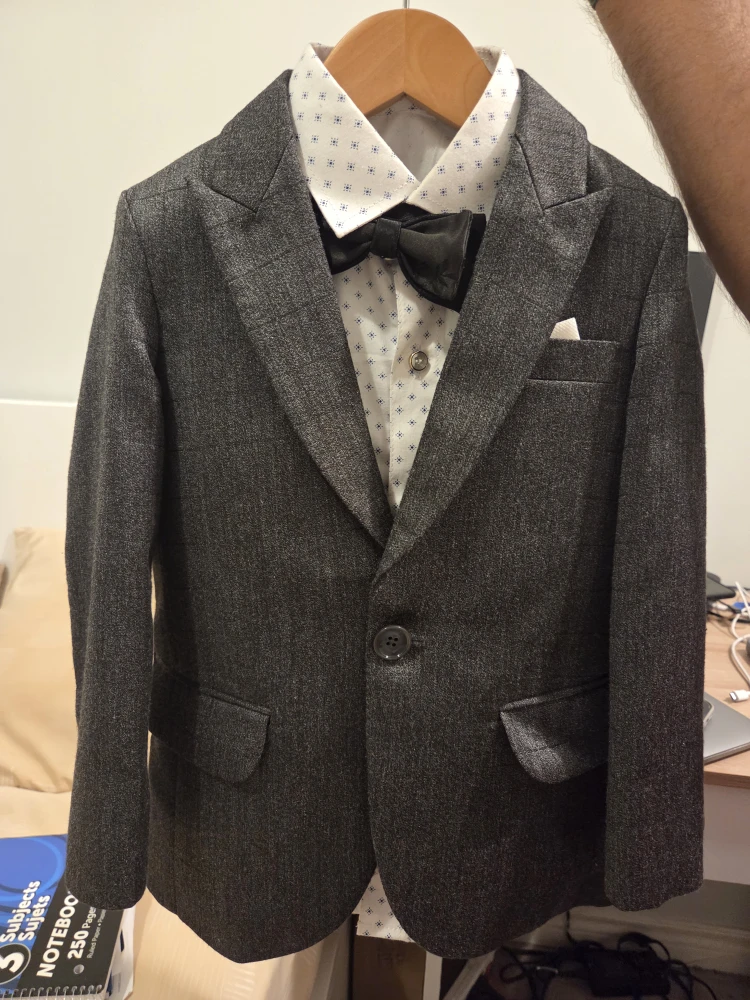 Boys' Suit Set - Blazer, Shirt, Bowtie - photo 2