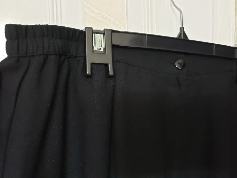 Black Midi Skirt once worn image indicator(5)