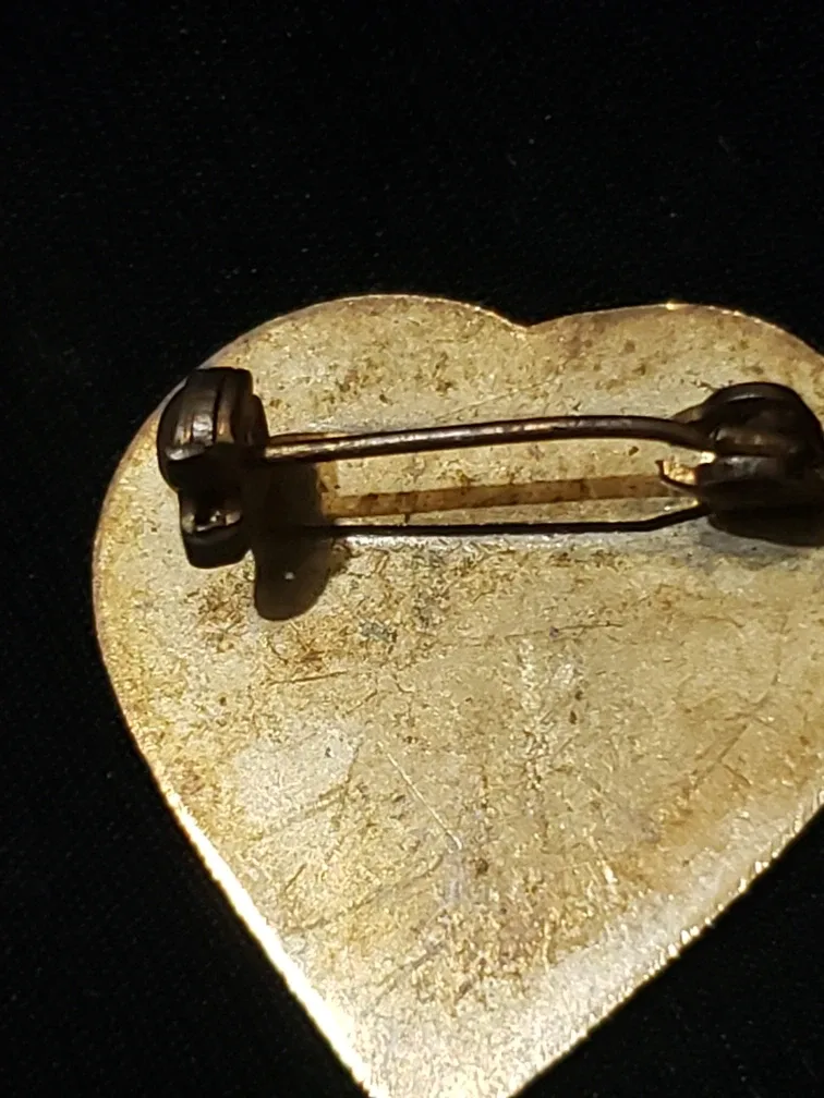 Heart Shaped "I Love Jesus" Pin image indicator(2)