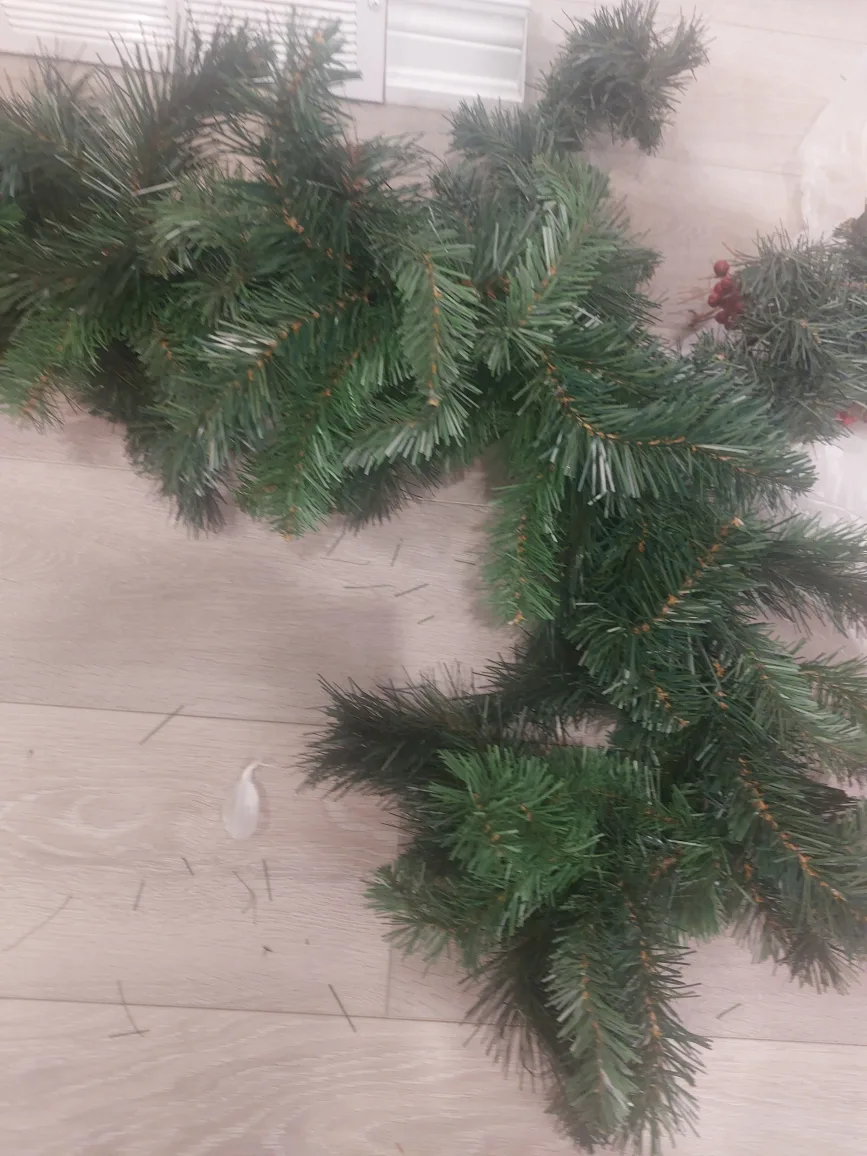 5 piece outdoor Christmas Garland image indicator(4)