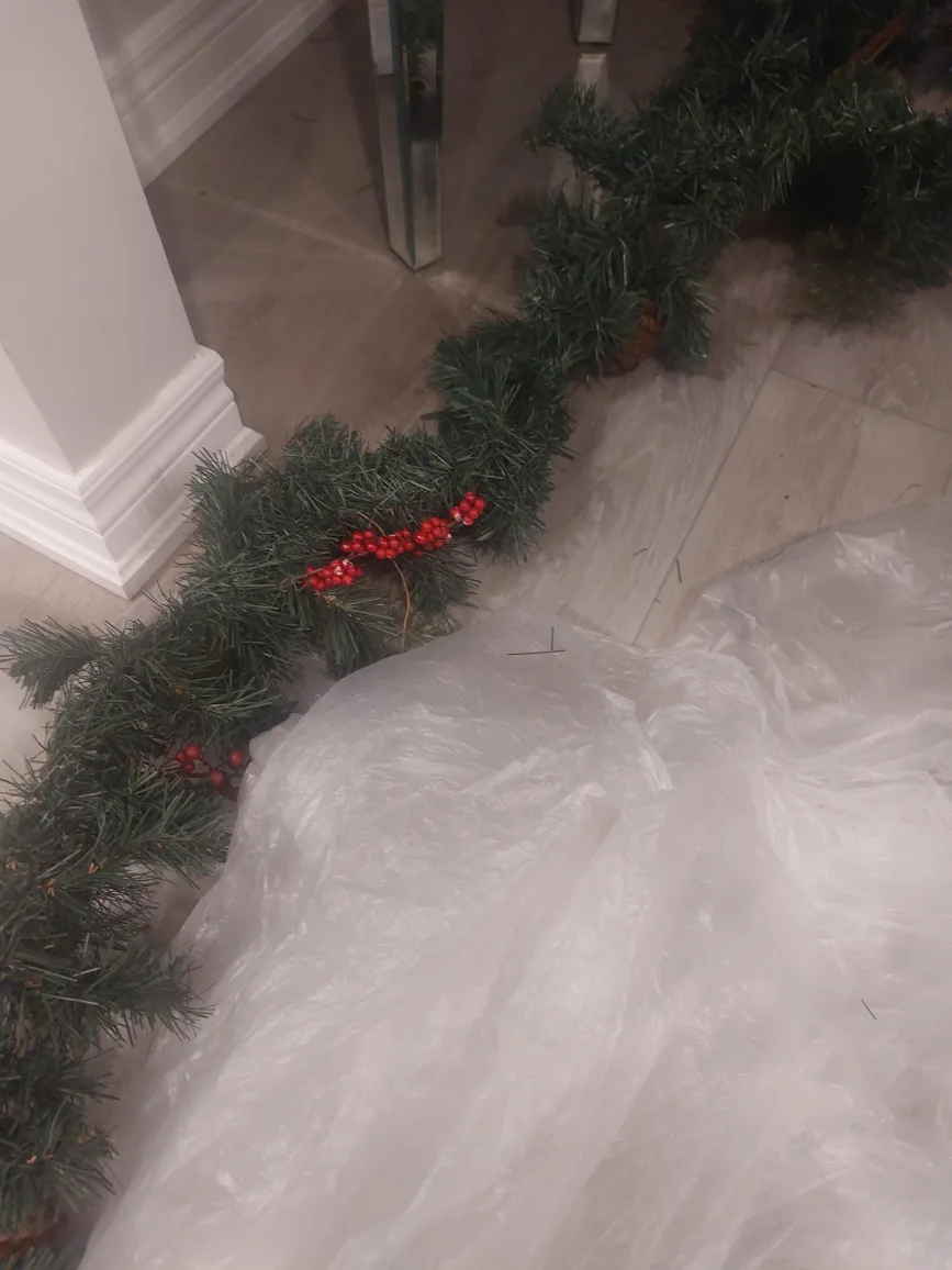 5 piece outdoor Christmas Garland image indicator(5)