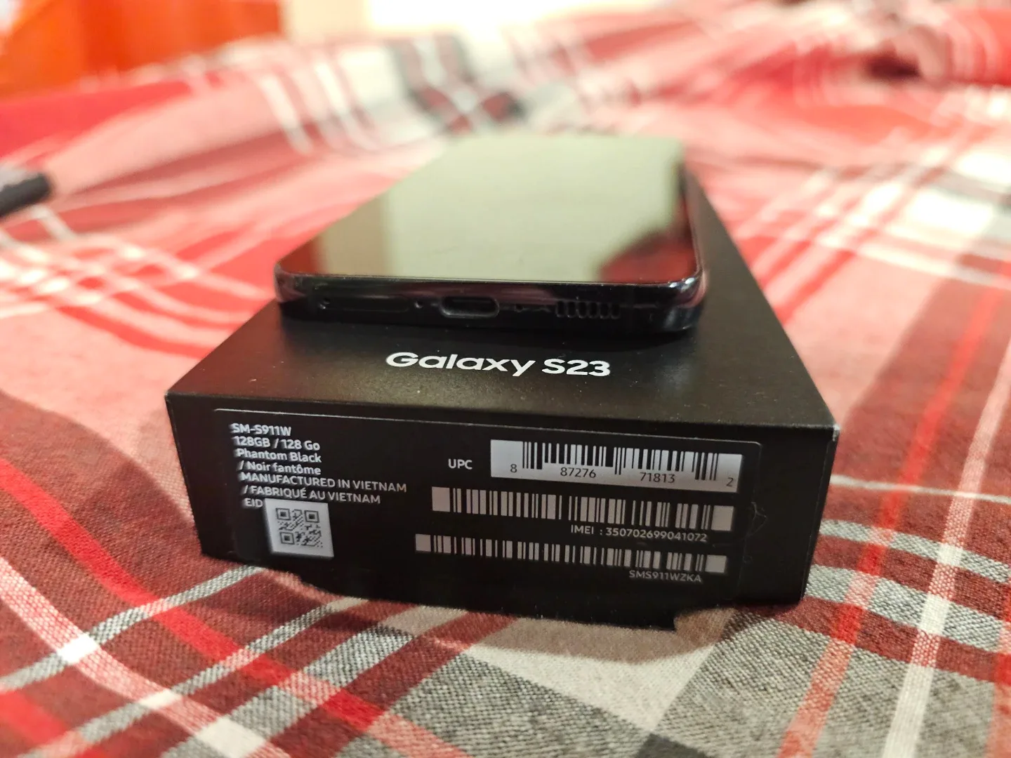 Samsung Galaxy S23 Black 128 GB (4 Cases Included) image indicator(8)