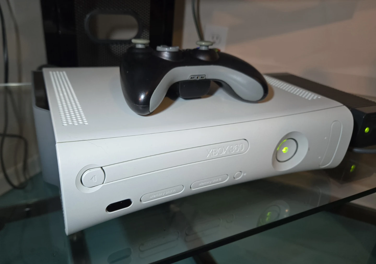 Xbox 360 + Lego Star Wars / CLEAN + READY TO PLAY - photo 2