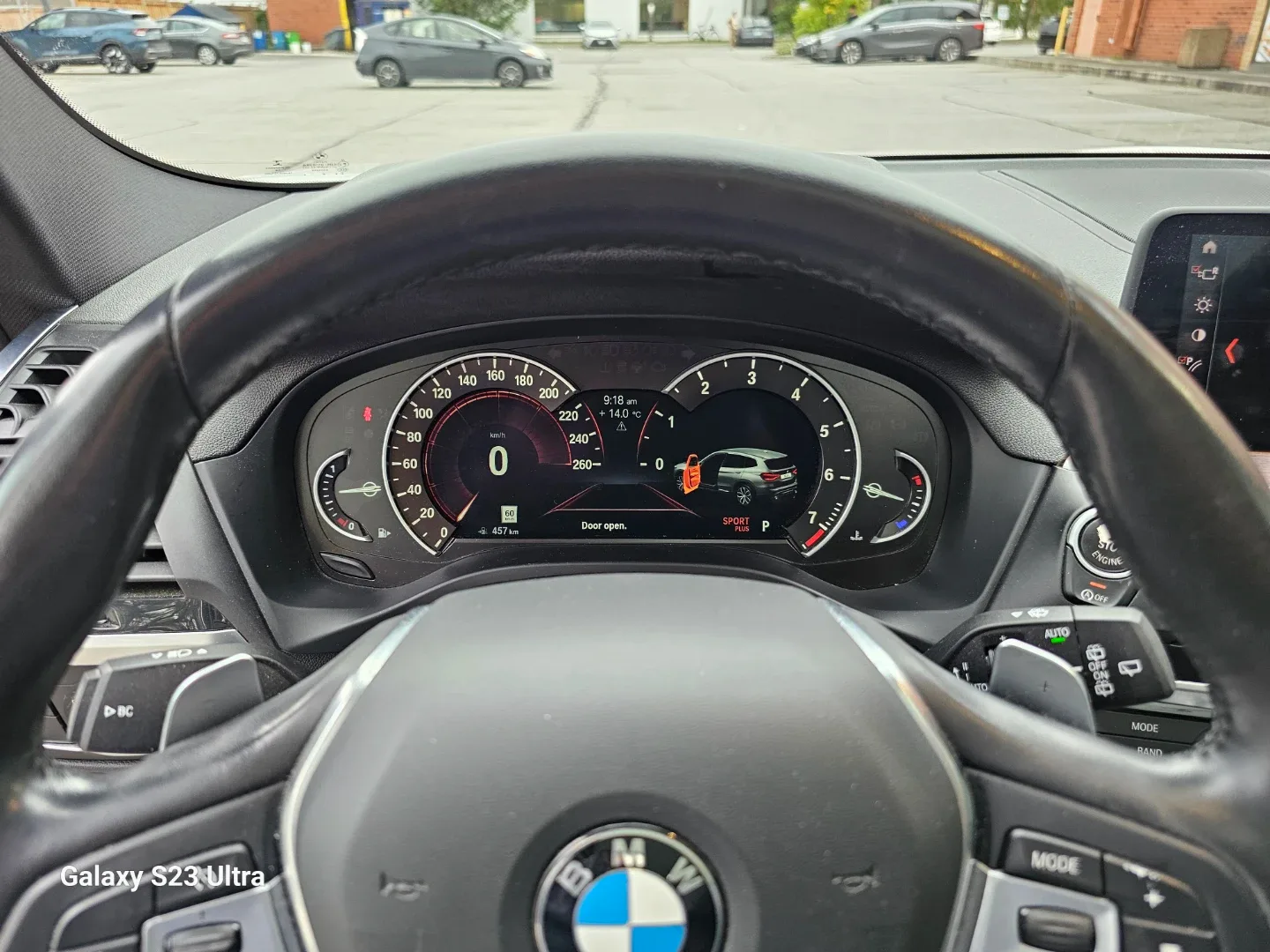 BMW X3 - White SUV image indicator(8)